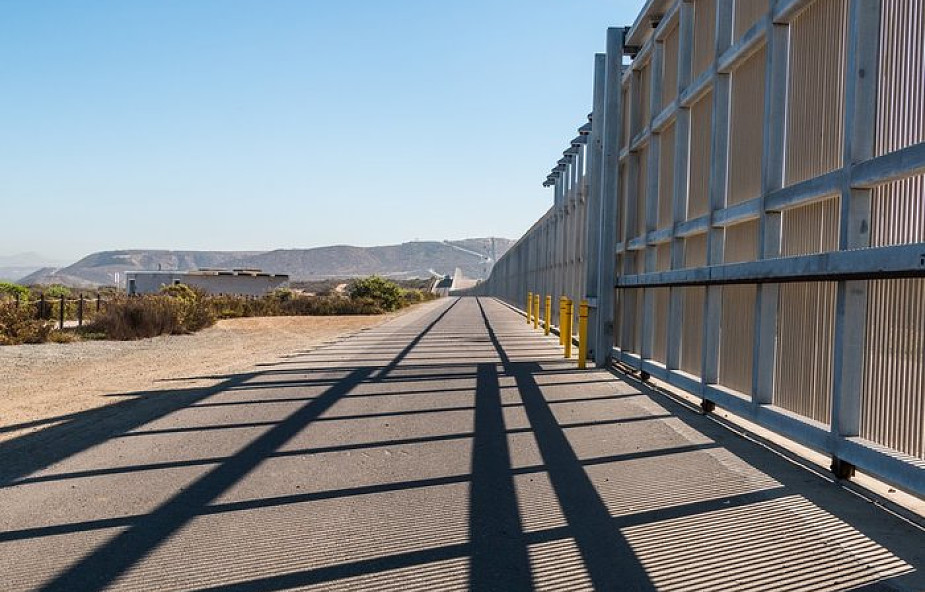 Biskupi Meksyku: budowa muru na granicy z USA jest upokarzająca