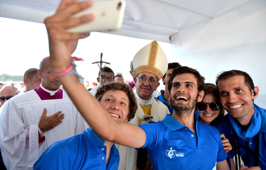 Młodzież z papieżem przekażą symbole ŚDM Panamczykom