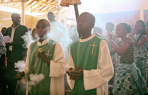 Jak wygląda msza święta w samym centrum Afryki?
