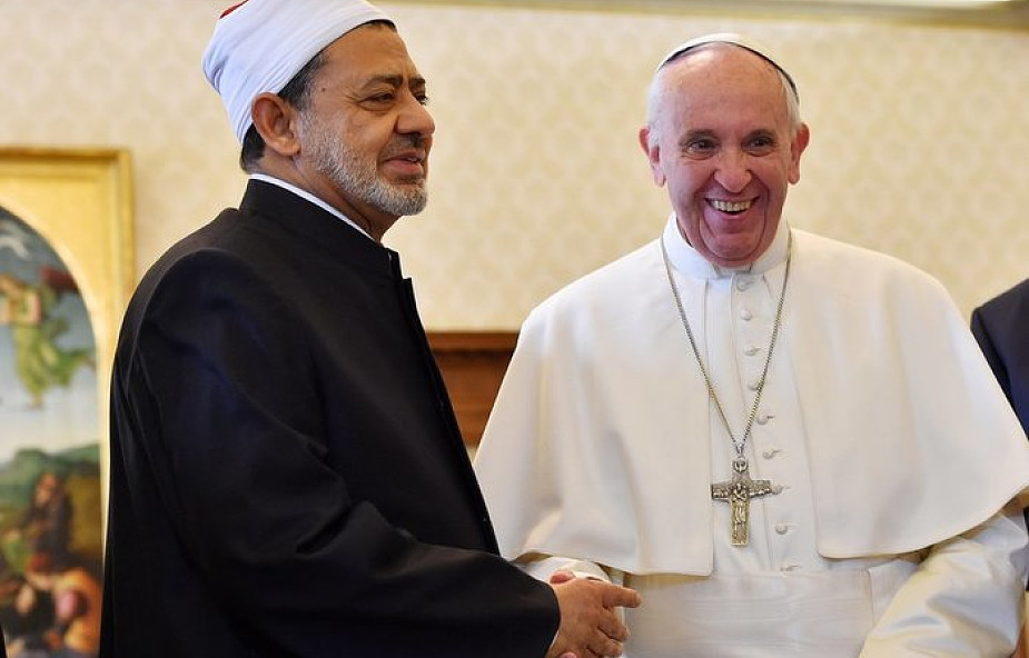 Watykan: papież przyjmie na audiencji 4 imamów