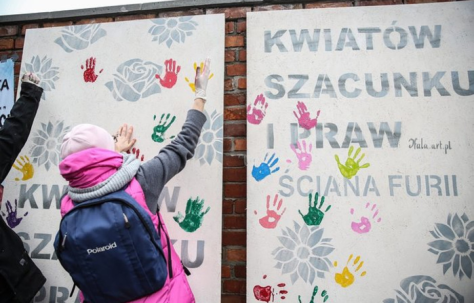 W Warszawie trwa "Strajk Kobiet"