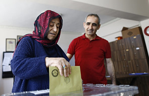 W Turcji trwa referendum konstytucyjne