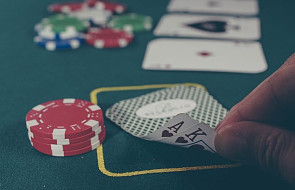 Sztuczna inteligencja pokonała ludzi w pokera
