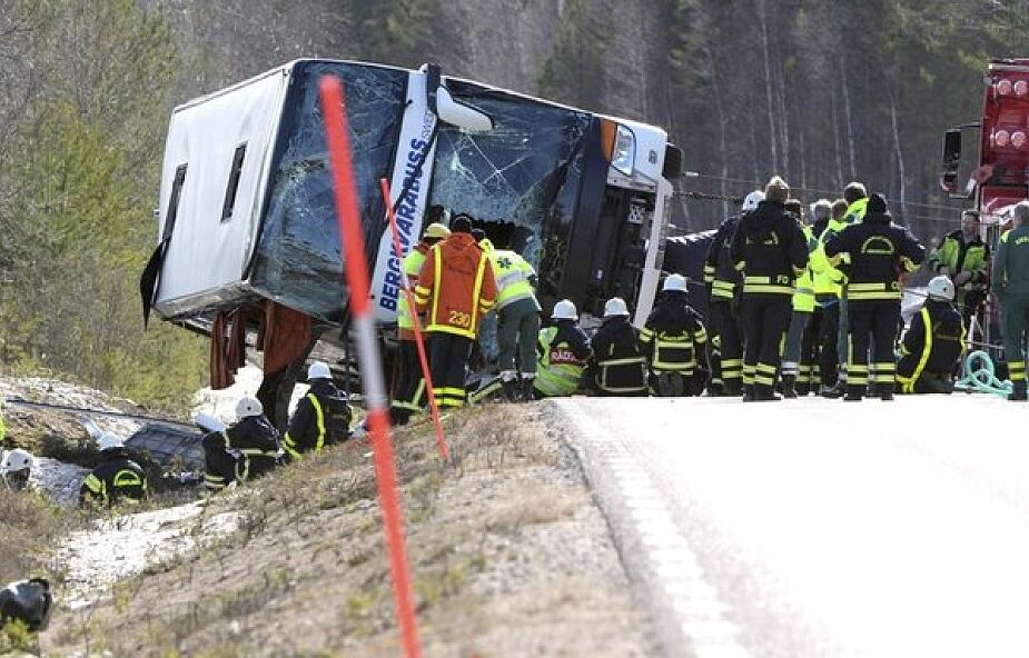 Szwecja: wypadek autokaru z dziećmi; nie żyją trzy osoby