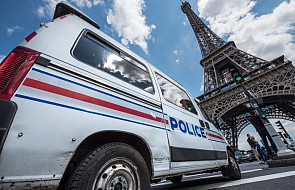 Ostrzelani policjanci na Polach Elizejskich w Paryżu