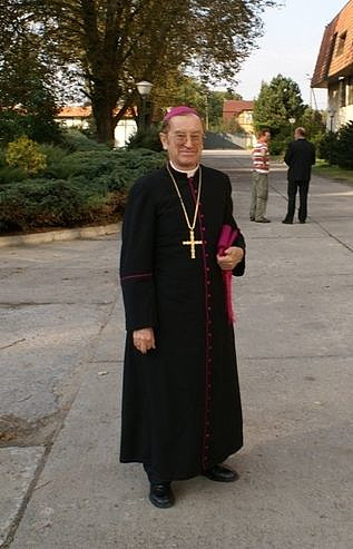 Watykan: papież przyjął rezygnację polskiego biskupa - zdjęcie w treści artykułu
