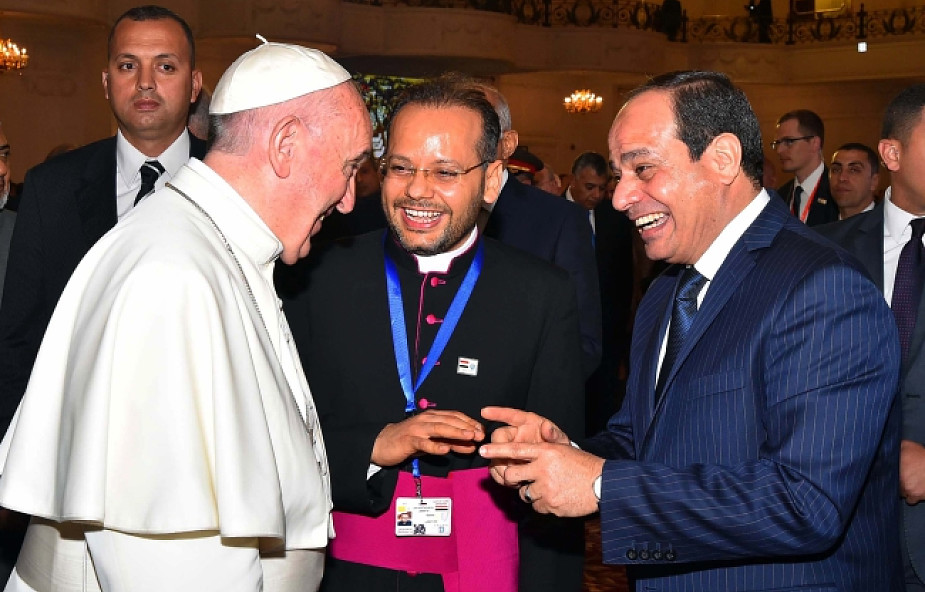 Franciszek: Egipt jedną ręką buduje, a drugą zwalcza terroryzm