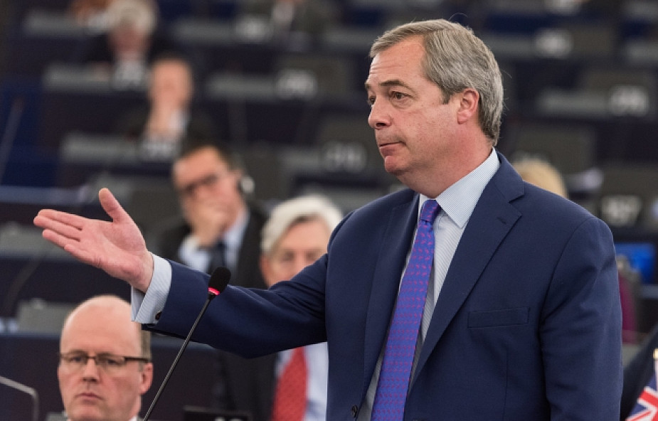 Emocjonalna debata w PE o Brexicie z oskarżeniami i groźbą weta