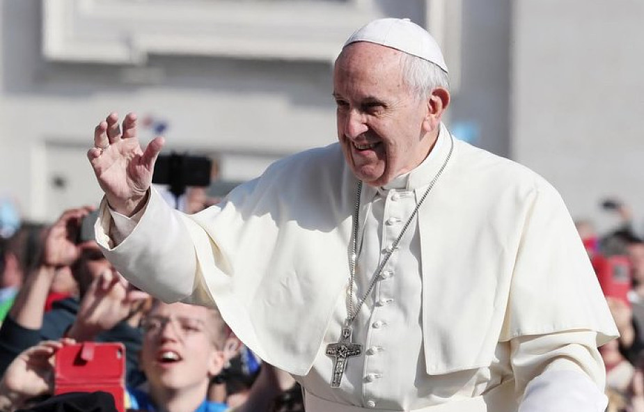 Papież odwiedzi Genuę. Producenci szykują "papieski" deser