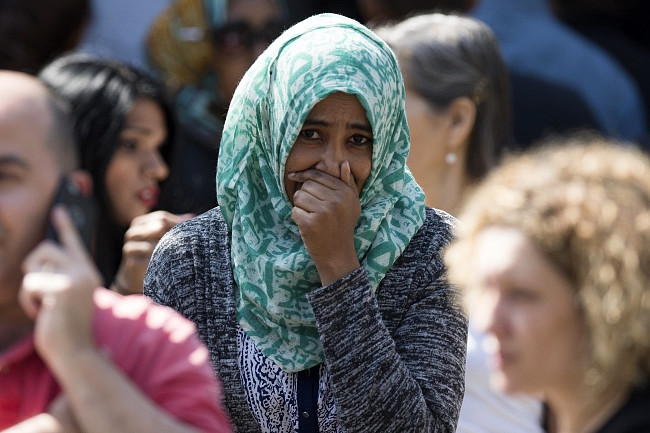 Muzułmanie świętujący ramadan bohatersko ratowali ludzi w londyńskim pożarze - zdjęcie w treści artykułu nr 4