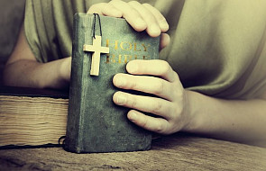 7 porad, jak dobrze modlić się Biblią [WIDEO]