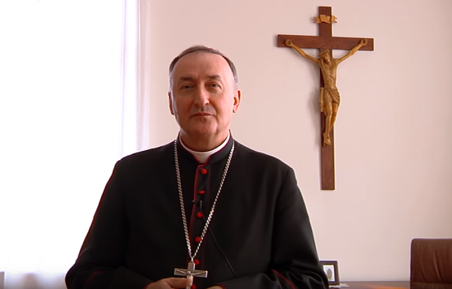 Bp Andrzej Jeż konsekrował kościół w Kazachstanie