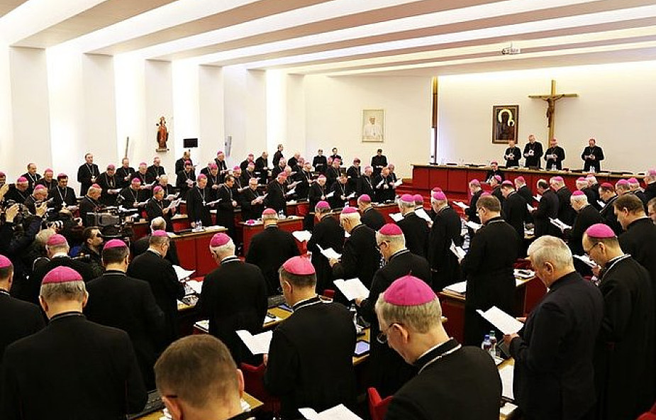 Polscy biskupi pracują nad wytycznymi ws. "Amoris Laetitia"