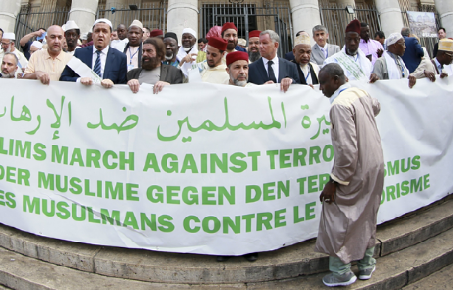 63 imamów demonstrowało przeciw terroryzmowi