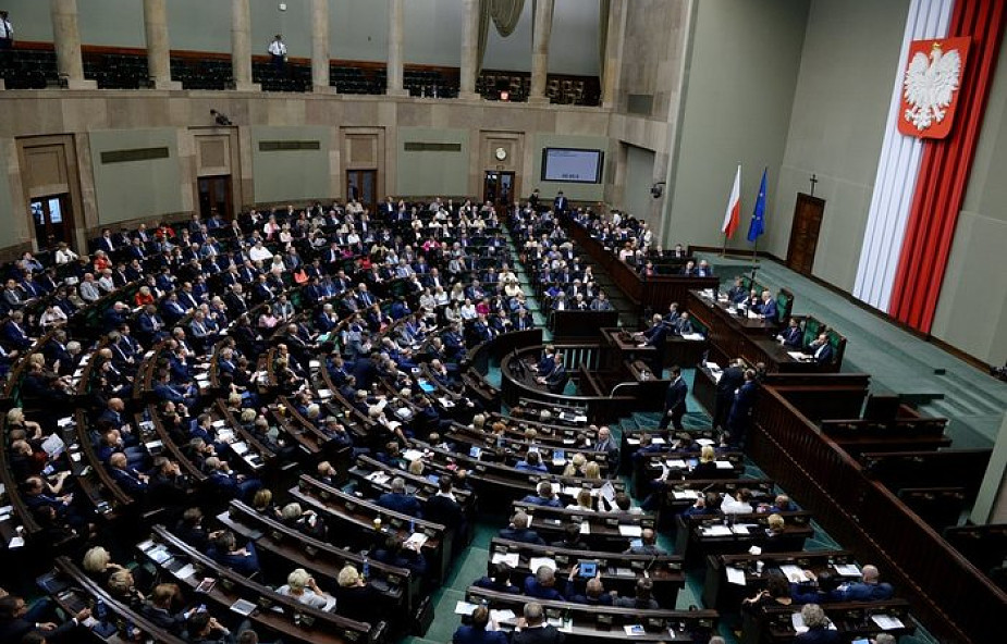 Sejm uchwalił nową ustawę o sądzie najwyższym