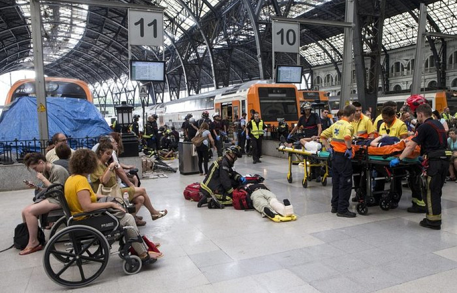 Hiszpania: 48 rannych w wypadku kolejowym w Barcelonie. Nie ma informacji o ofiarach śmiertelnych