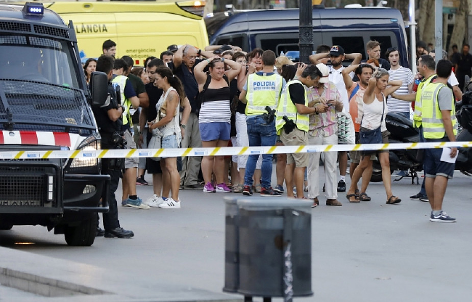 ISIS przyznało się do zamachu. Rząd Kataloni: jest 12 ofiar śmiertelnych