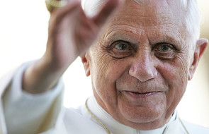 Benedykt XVI: z tymi świętymi czuję się wyjątkowo związany
