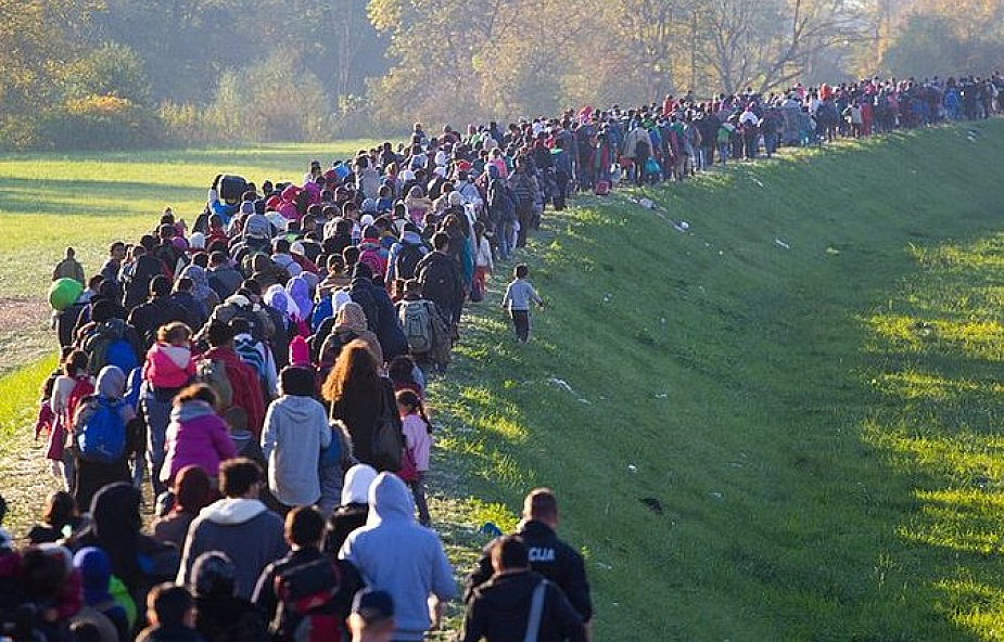Włochy: 35 uchodźców syryjskich przybyło korytarzem humanitarnym