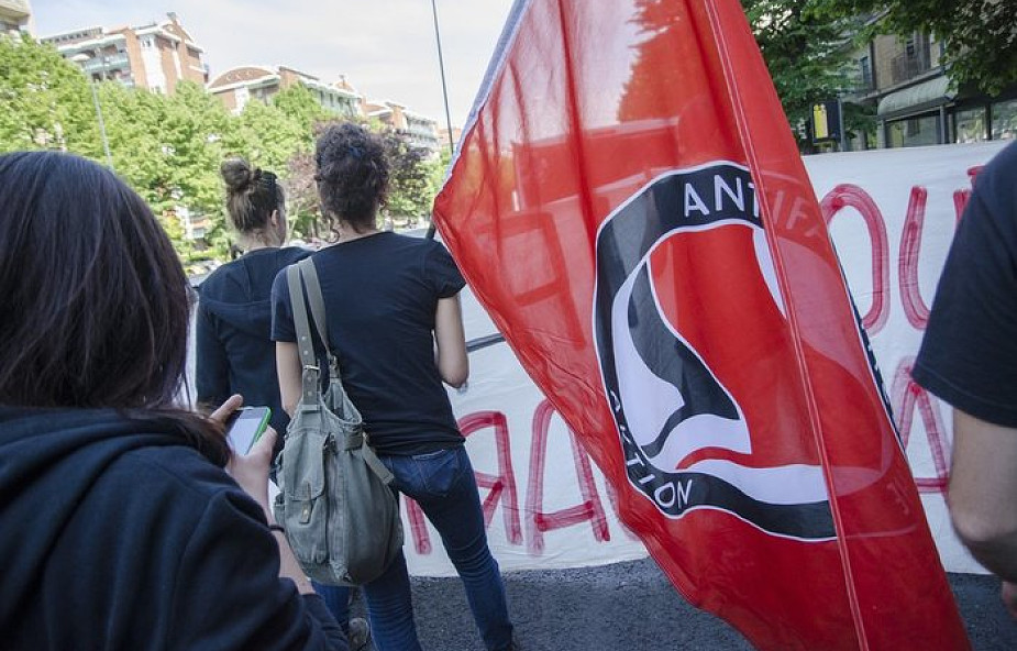 Włochy: zatrzymano anarchistów podejrzewanych o zranienie policjanta