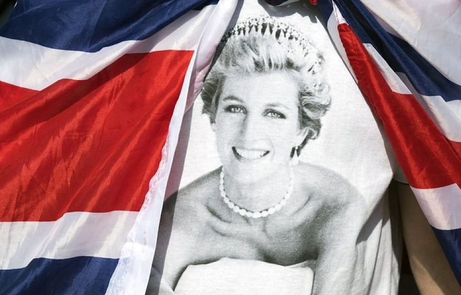 W 20. rocznicę jej śmierci, Brytyjczycy oddają hołd księżnej Dianie