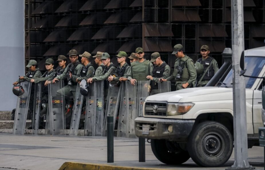Wenezuela: prezydent nakazał żandarmerii oblężenie Prokuratury. "To wspólnicy rebelii"