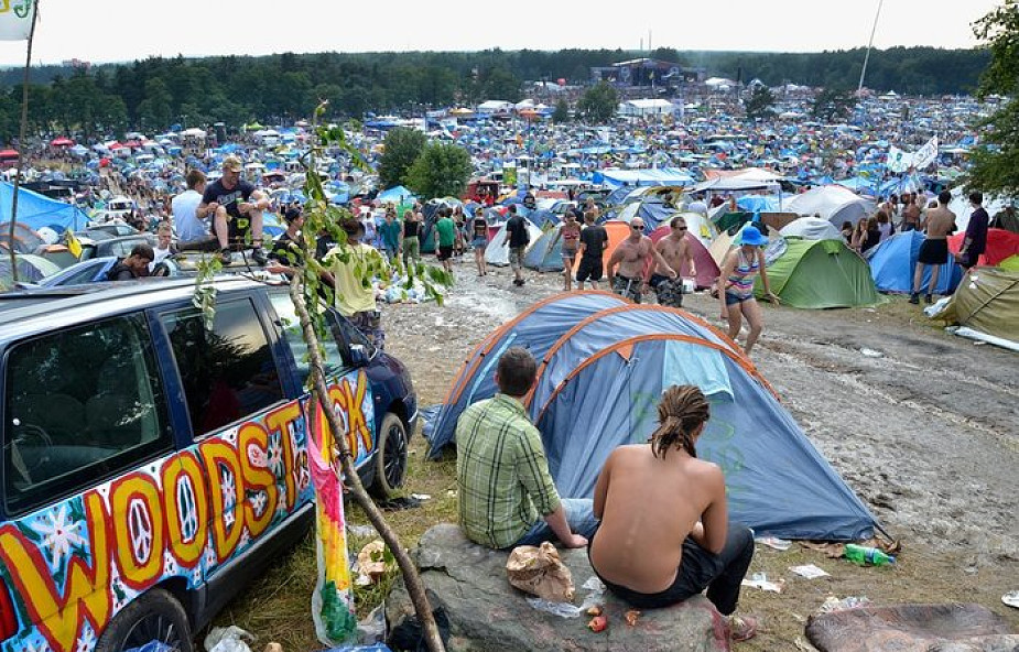 5 zdjęć, które pokazują, jak NAPRAWDĘ było na Woodstocku
