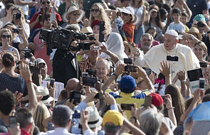 Papież Franciszek: parafia to nie biuro, tylko miejsce przekazu wiary