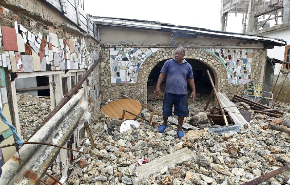 Kuba po przejściu Irmy: domy bez dachów, bulwary pod wodą, tysiące ewakuowanych [FOTO]