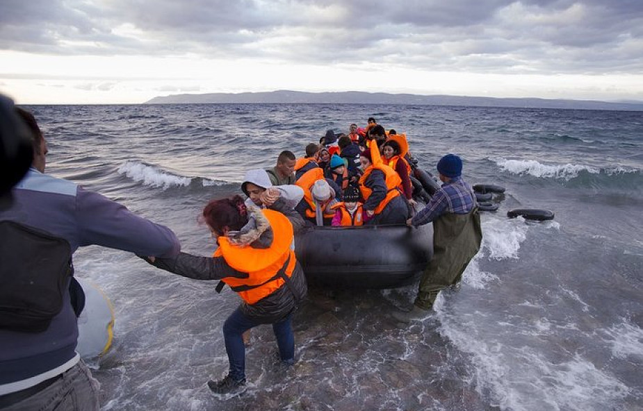 Włoski szef MSW: spadek liczby migrantów przybywających z Libii