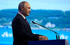 Władimir Putin opowiada się za włączaniem Pjongjangu we "wspólne projekty"