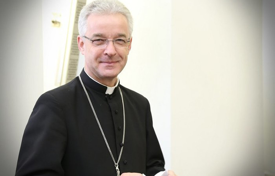 Bp Wiesław Lechowicz: modlitwa za uchodźców pogłębi naszą wrażliwość na potrzeby innych