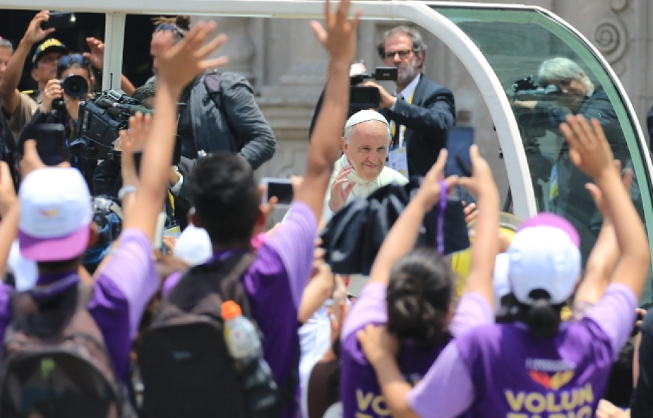 Papież do młodych Peruwiańczyków: Jezus nie chce robienia "makijażu" serca