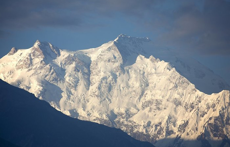 Akcja ratunkowa dla Polaka i Francuzki na Nanga Parbat - ekipa wyleciała spod K2