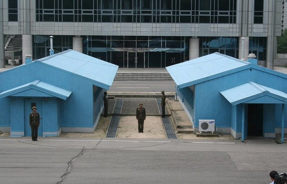 Korea Płd.: zaczęto usuwać miny ze strefy zdemilitaryzowanej na granicy z Koreą Płn.
