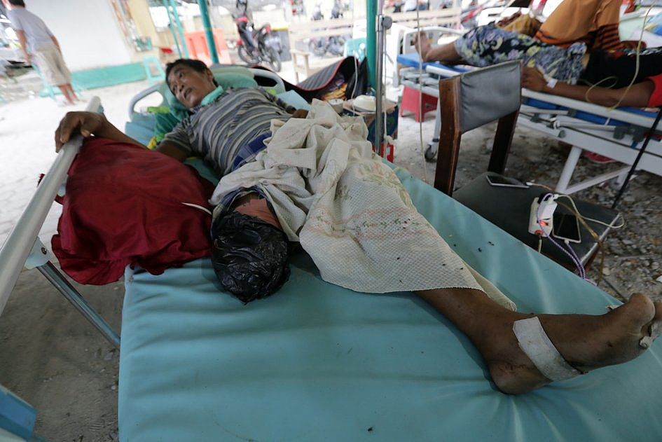 W 12 dni po trzęsieniu ziemi i tsunami w Indonezji maleją szanse na odnalezienie żywych. Potrzeby humanitarne wciąż są wielkie - zdjęcie w treści artykułu