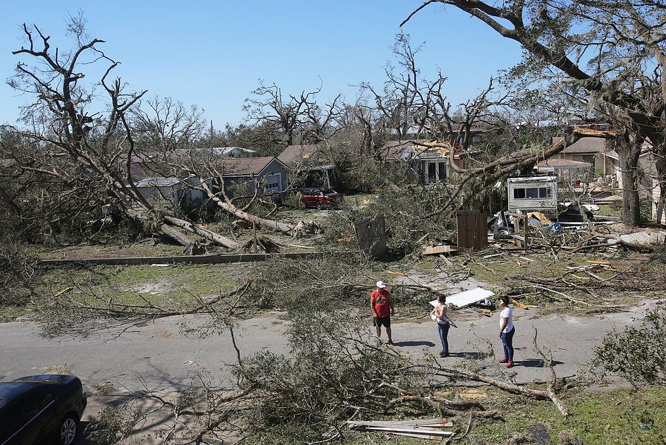 USA: huragan Michael zabił 11 osób, obecnie skierował się nad Atlantyk - zdjęcie w treści artykułu
