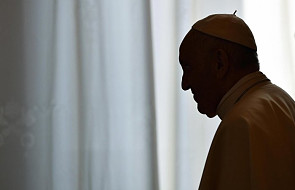 Franciszek wzywa religie do przeciwstawiania się wojnie i terrorowi