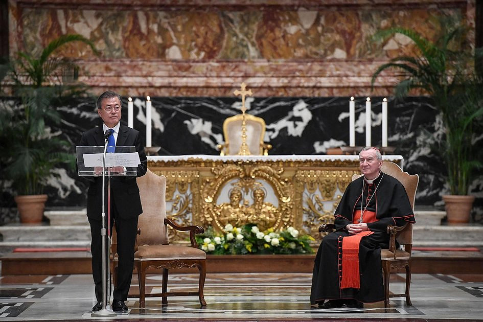 Prezydent Korei Płd. w Rzymie na Mszy Świętej w intencji pokoju na Półwyspie Koreańskim. Przewodniczył jej kard. Parolin - zdjęcie w treści artykułu