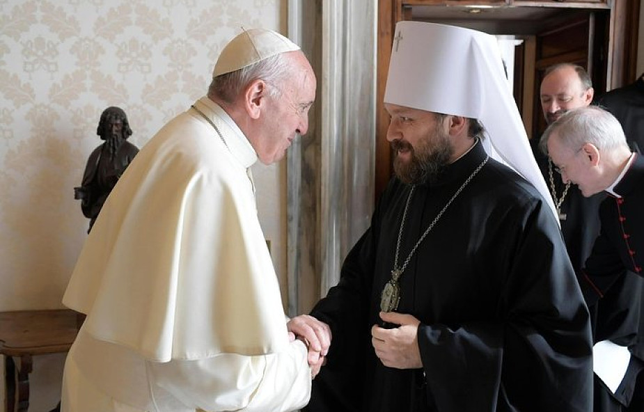 Watykan: metropolita Hilarion z Moskwy przemawiał na Synodzie Biskupów. Przyjął go także Franciszek