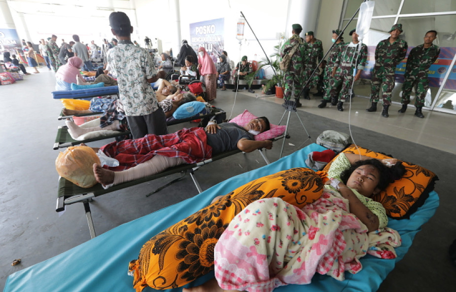 Liczba ofiar trzęsienia ziemi i tsunami w Indonezji wzrosła do ponad 1300