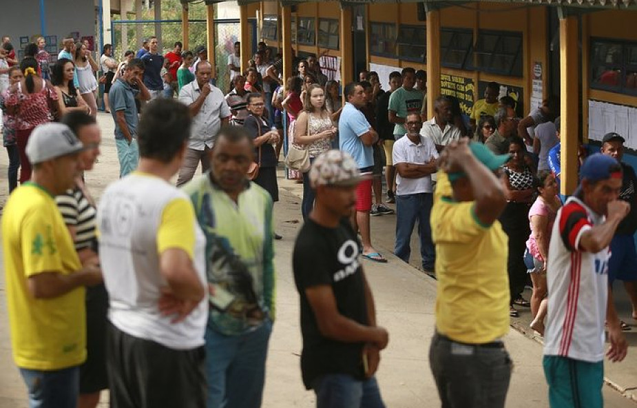 Brazylia: trwa pierwsza tura wyborów prezydenckich. Wygrać może "tropical Trump"