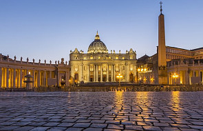 Watykan: na placu Świętego Piotra trwa budowa szopki z piasku