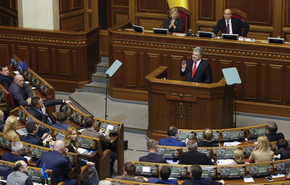 Prezydent Ukrainy wydał dekret o stanie wojennym ze zmianami