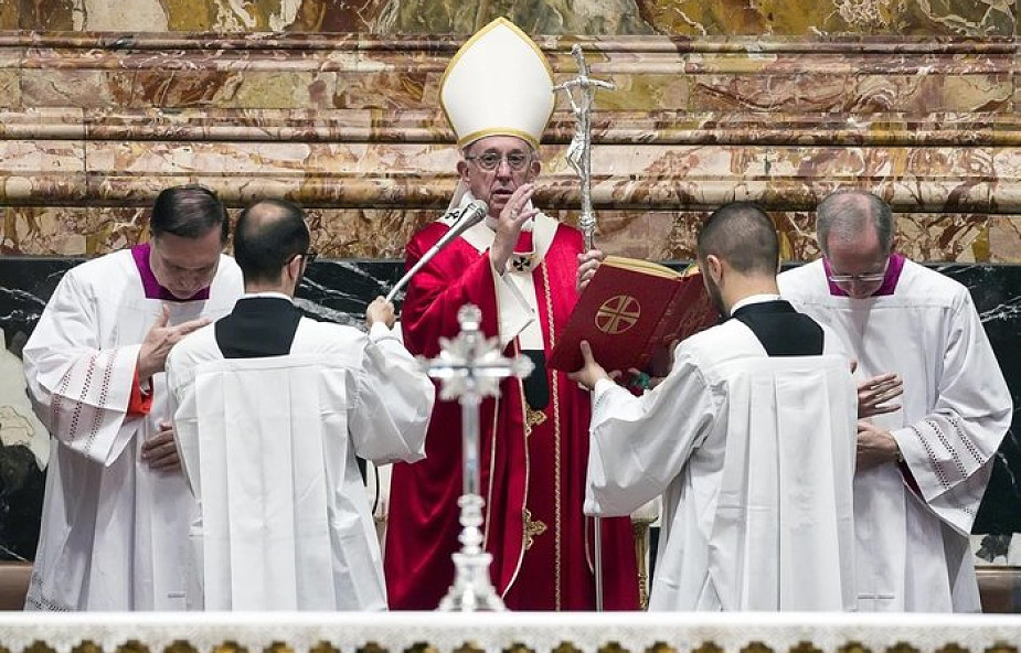 Papież modli się za ofiary zamachu na koptów w Egipcie
