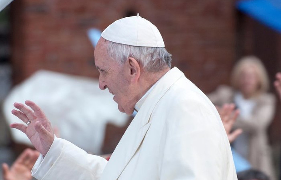Znamy papieską intencję na listopad. "Niech język serca i dialogu przeważa nad językiem broni"