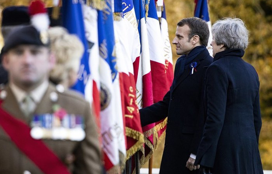 Francja: Macron i May oddali hołd żołnierzom poległym nad Sommą