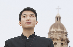 Władze Chin aresztowały czterech księży katolickich. "Celem jest reedukacja"