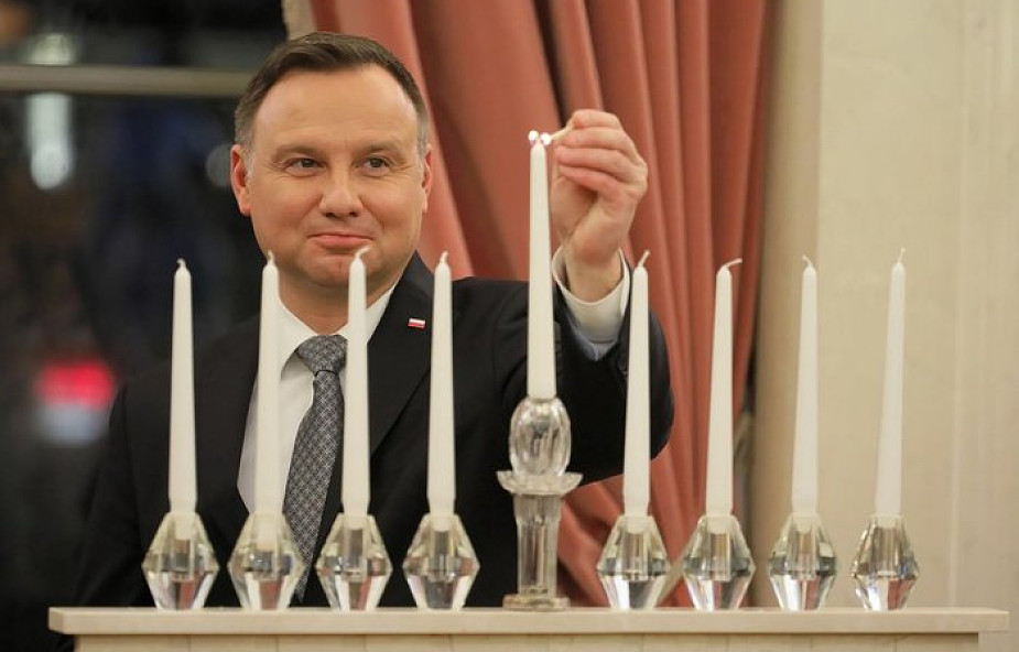 W Pałacu Prezydenckim zapłonęły świece chanukowe. Duda: Żydzi polscy to wielka polska tradycja