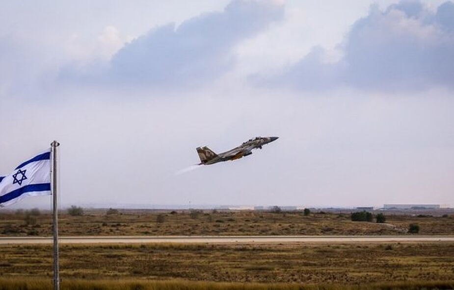 Resort obrony Rosji: izraelskie ataki zagroziły samolotom pasażerskim. Wojsko odmówiło komentarza
